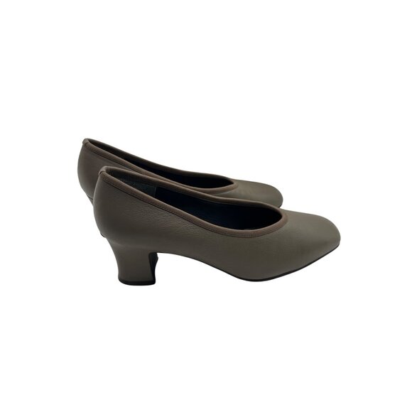 Naturalizer Size 8M Leather Business Casual Heels Slip On EUC - Picture 8 of 11